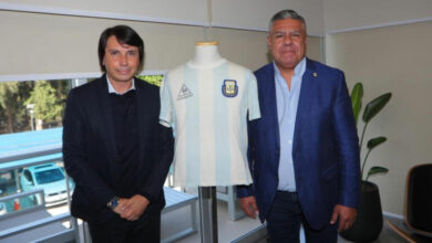 Regresa a Argentina camiseta con la que Maradona ganó México 86