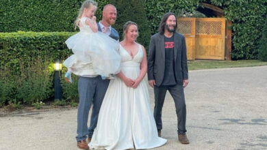 ¿Cómo no amarlo? Keanu Reeves llega a boda de fan