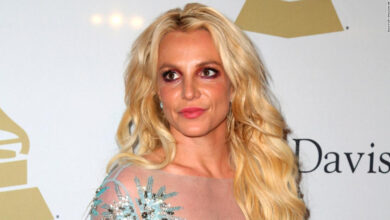 Britney Spears se enoja con la Iglesia católica por no dejarla casarse