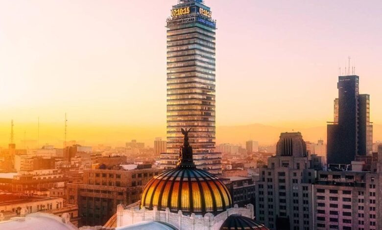 “Amanecer en las alturas”: yoga y zumba en la Torre Latino