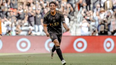 Delantero Carlos Vela anota tres goles en arranque de la MLS