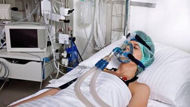 Tras 14 días intubada y sedada, mujer despierta lista para superar el COVID-19