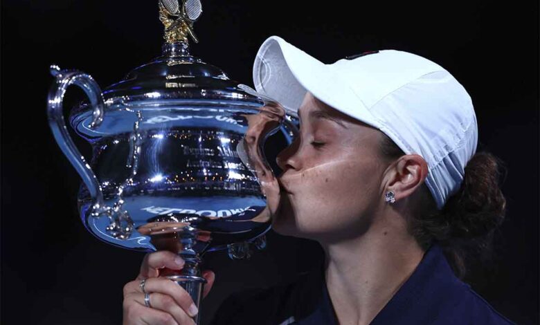 ¡La primera en 44 años! Ashleigh Barty se lleva el trofeo del Abierto de Australia