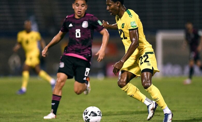 México venció de visita 2-1 a Jamaica