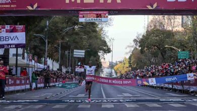 Kenianos ganan media maratón de la CDMX; mexicano queda en tercero