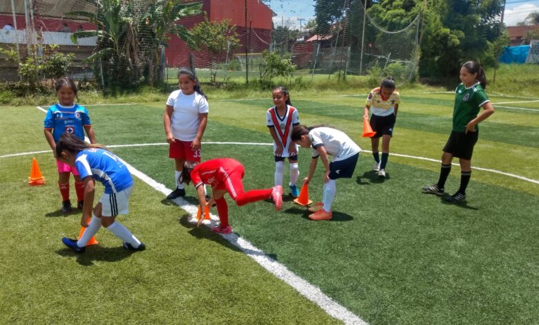 Recibirá Xalapa dos copas de futbol sala