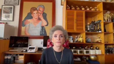 «Doña Cuquita» reitera rechazo a serie de Televisa sobre Vicente Fernández; “No estoy sola“