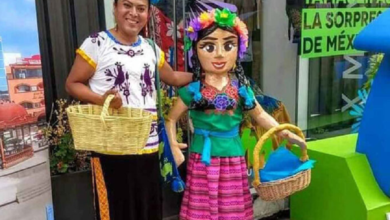 Crean piñata y llavero de #LadyTacosDeCanasta