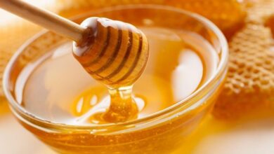 Para combatir a la tos, la miel podría ser mejor que los medicamentos