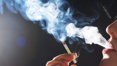 ¿Se puede contagiar el covid-19 por medio del humo de cigarro?