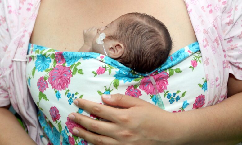 La lactancia materna,  “primera vacuna” de un bebé