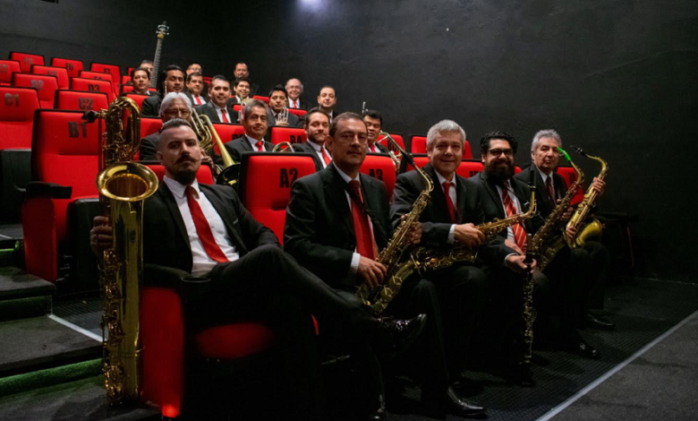 Sección Big Band de la Orquesta Universitaria de Música Popular en concierto presencial