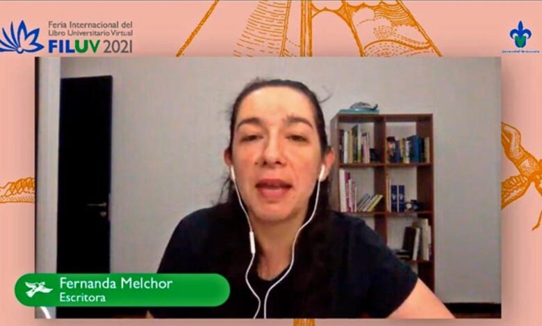 Fernanda Melchor presentó Páradais en FILU Virtual