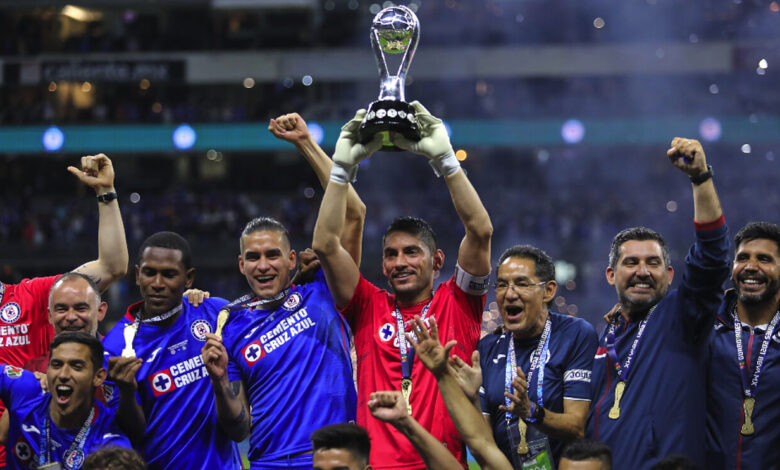 AMLO felicita a Cruz Azul tras convertirse en Campeón de Liga