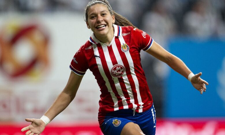 Norma Palafox se ‘despide’ del futbol entre lágrimas