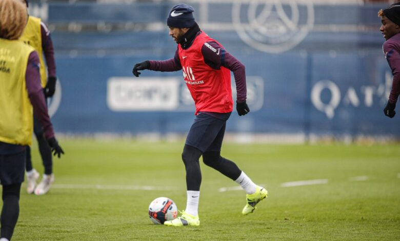 Neymar vuelve a los entrenamientos con el PSG