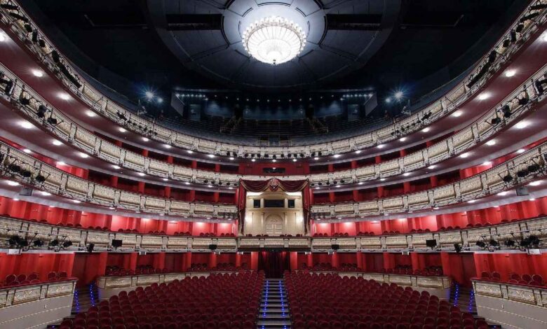 Teatro Real de Madrid cancela ópera por quejas sobre falta de distanciamiento