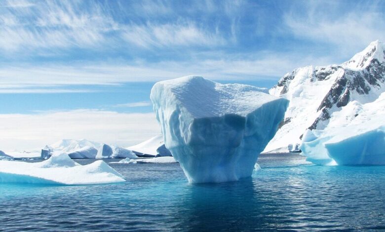 Antártida y Groenlandia pierden hielo seis veces más rápido que en los 90