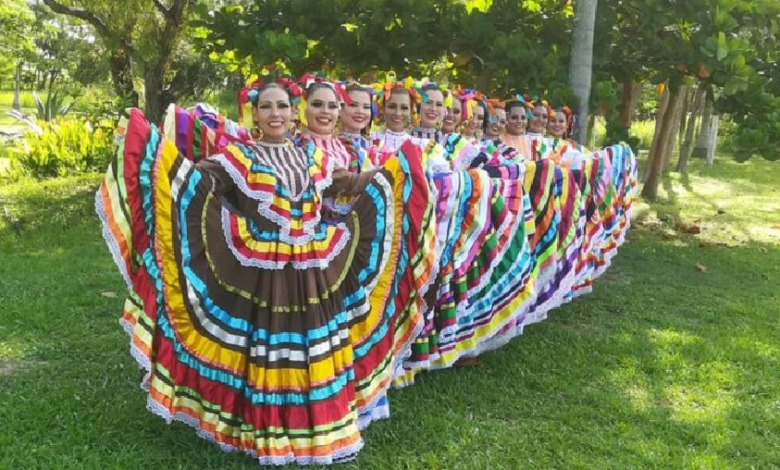 Ballet folclórico y la memoria del XXIV Festival de la Huasteca en Cultura con Ambiente del IVEC