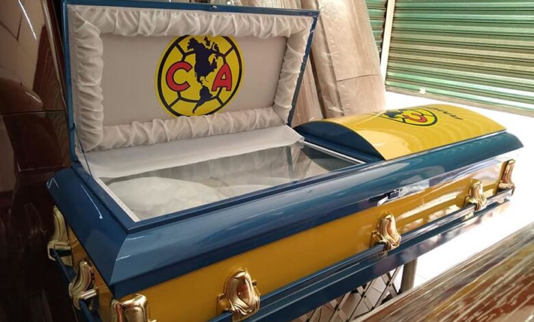 Funeraria en Veracruz vende ataúdes con el logotipo del América