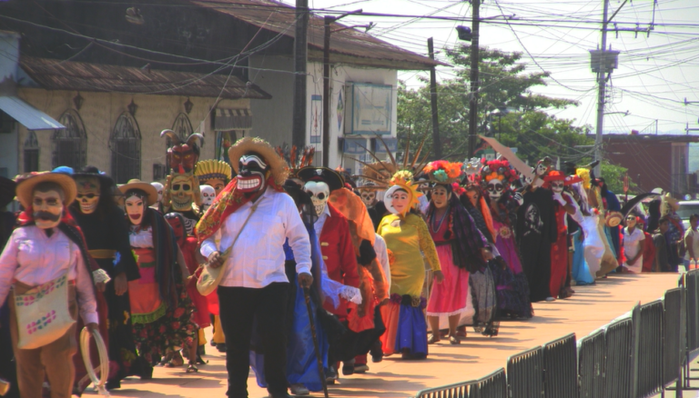 Promueven proyecto “Salvaguarda de la Fiesta de La Viejada, de Tempoal”