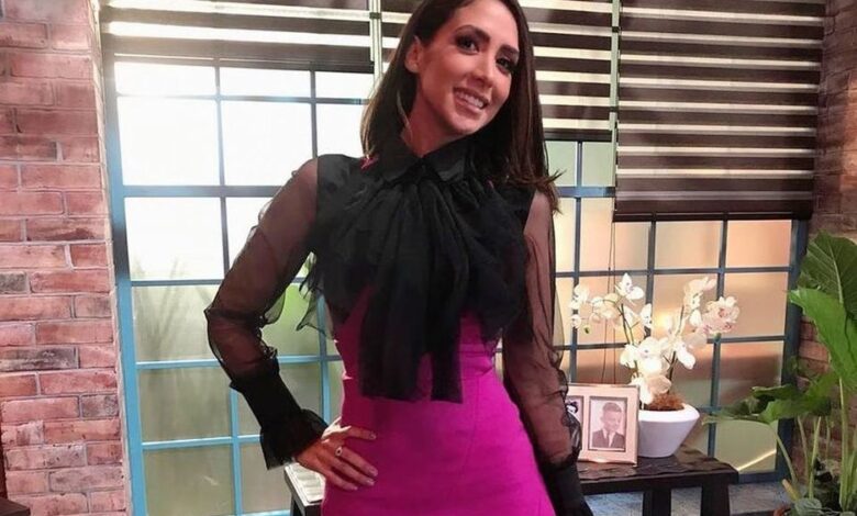 Cynthia Urías celebra sus 41 años con elegante atuendo