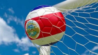 Vuelve el futbol en América; Costa Rica da luz verde para el 20 de mayo