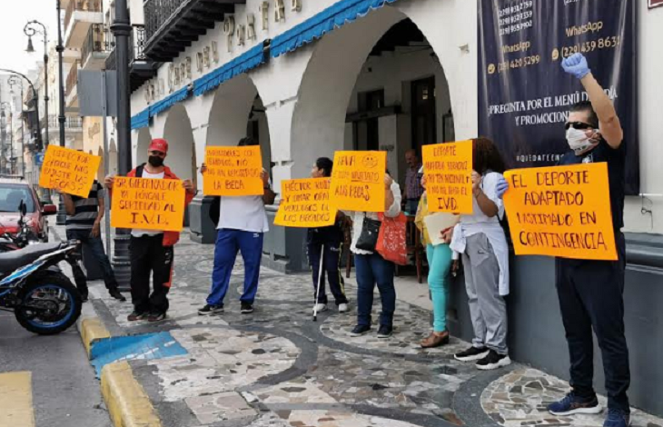 Deportistas denuncian suspensión de Becas