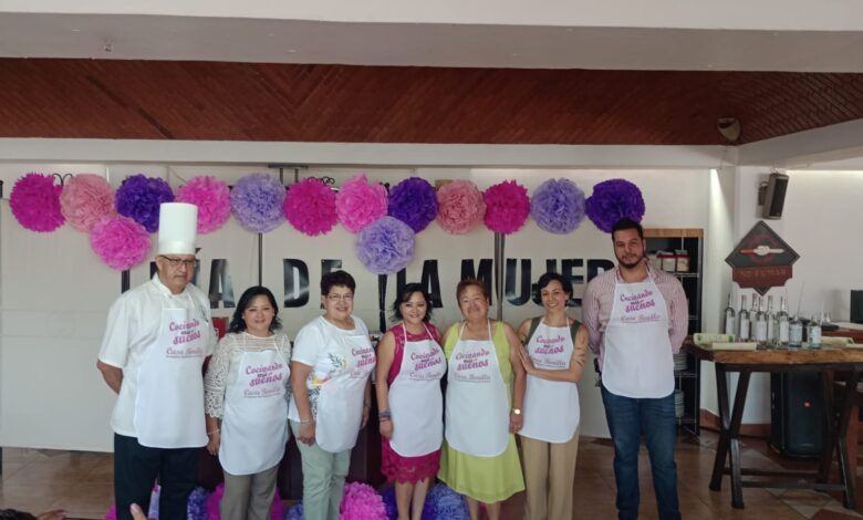 Realizan encuentro de mujeres en Casa Bonilla