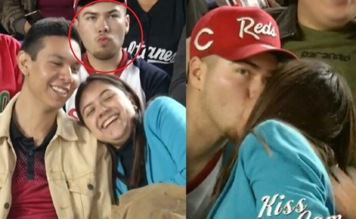 “Kiss cam” capta rechazo a joven en partido de baseball