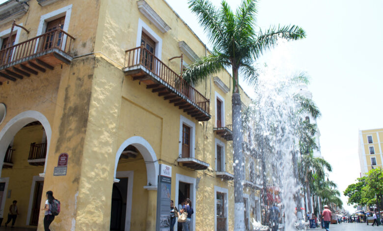 Presentan la exposición » Las sonrisas del Museo de Antropología de Xalapa»