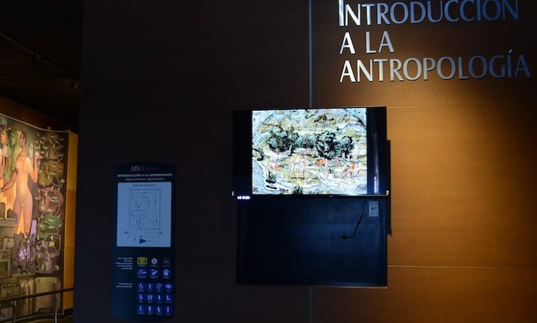 Equipan con televisores de última generación las salas del Museo Nacional de Antropología