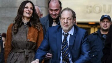 Revocan sentencia por delitos sexuales a Harvey Weinstein