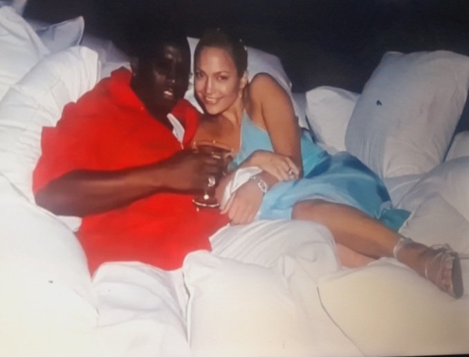 Revelan Nuevas Fotos De Las Fiestas De Diddy Combs Con Jennifer López